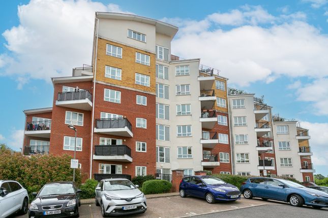 Flat for sale in Rockwell Court, Watford, Hertfordshire
