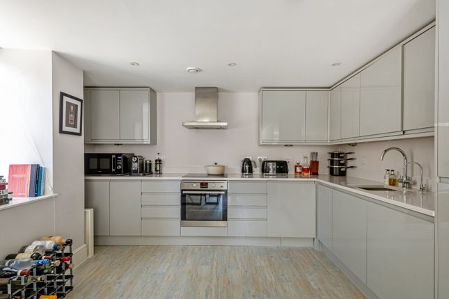 Flat 2,, Parmenter House, Winchester photo 4