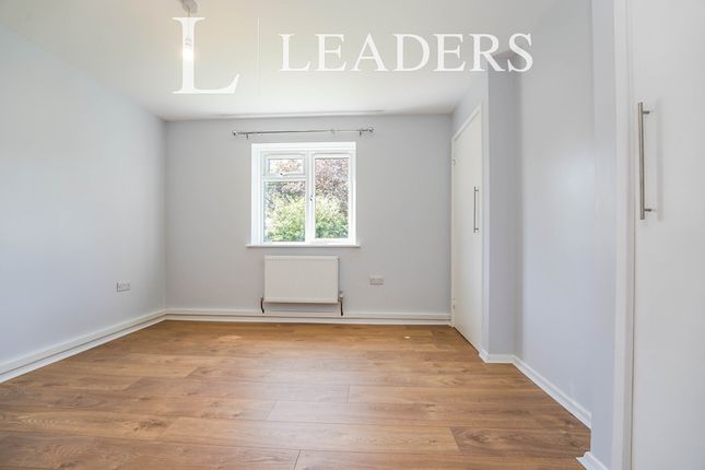 2, Benhall House, Gloucester Road photo 4