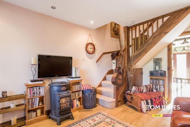 Terraced house for sale in Lower Road, Barnacle