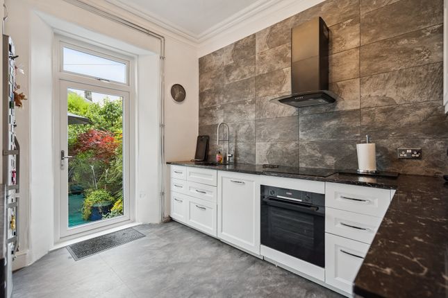 10, Manse Crescent, Stirling photo 4