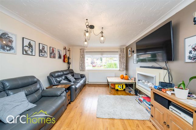 7, Crombouke Drive, Leigh photo 2