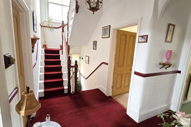 20, Clinton Crescent, St Leonards-on-Sea photo 2