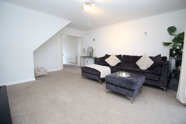 8 Rowley Close, Southampton photo 2