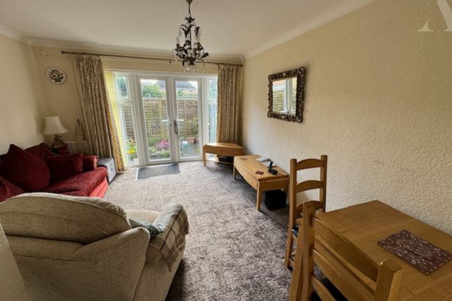22 Camden Close, Birmingham photo 2