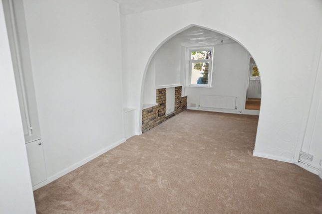 19, Edward Terrace, Caerphilly photo 3