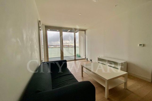 Flat to rent in Liner House, Royal Wharf Walk, London