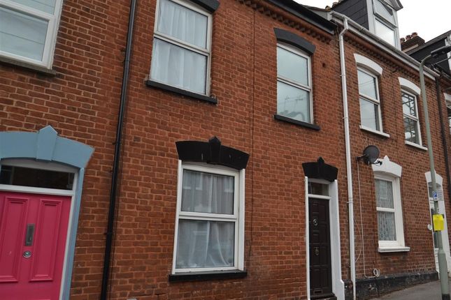 5-bed terraced on Portland Street, Exeter, £3,250/mo