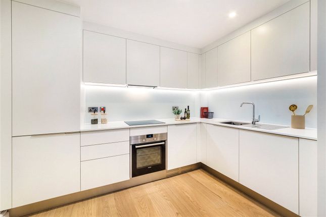 Thumbnail Flat to rent in Picton Place, Marylebone