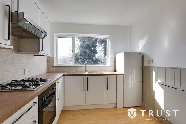 20 Ebor Gardens, Mirfield photo 4