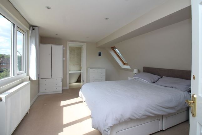 6, Chaucer Gardens, Tonbridge photo 4
