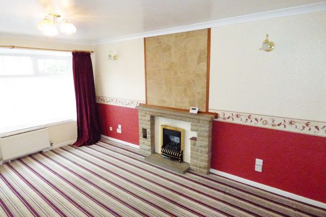 31, Eightlands Lane, Leeds photo 3