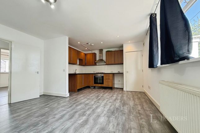 Flat 2, The Old Vine, Lower Vauxhall, West Midlands photo 4