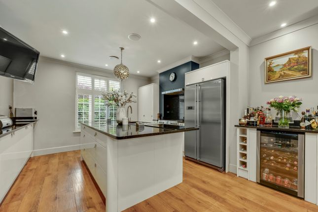 45, Hanger Hill, Surrey photo 4