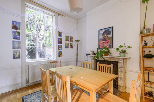 Terraced house for sale in City Road, London