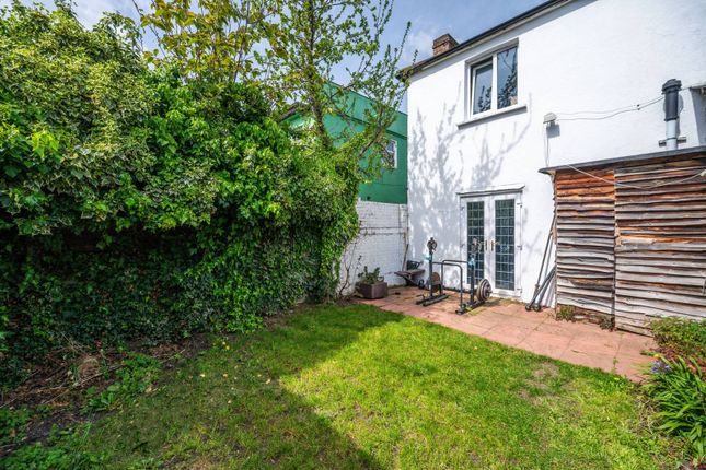 Firs Close, Forest Hill photo 4