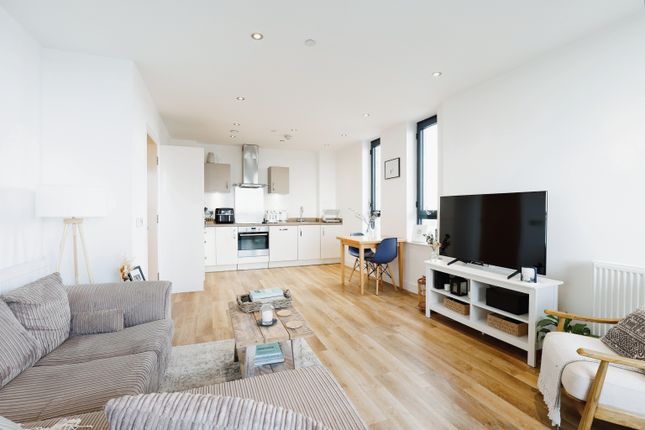 Flat for sale in 3-5 Prince Georges Road, Colliers Wood