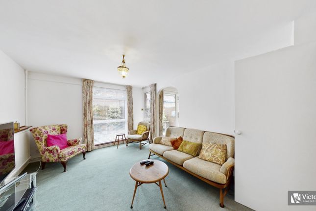 Semi-detached house to rent in Selden Walk, Islington, London