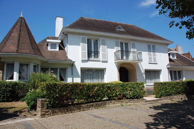 Property for sale in Hesdin, Pas De Calais, Hauts De France