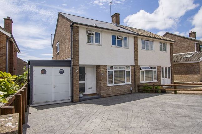 94, Wordsworth Avenue, Penarth photo 2
