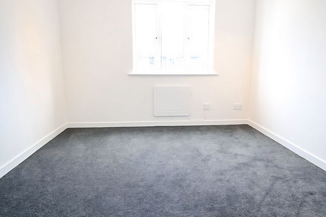 130, Copperfields, BASILDON photo 4