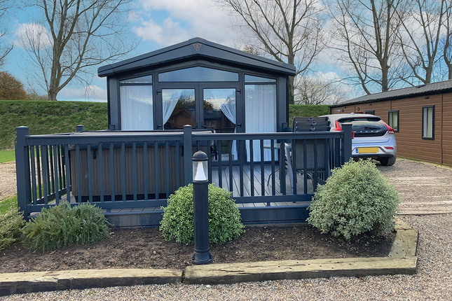 Thumbnail Lodge for sale in Crabtree Cottage, Willow Pastures Country Park, Hull Road Skirlaugh, Skirlaugh, Hull