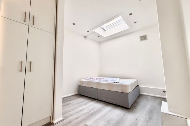 9, Kings Terrace , London photo 3