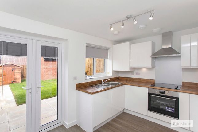 26, Nero Avenue, Nuneaton photo 3