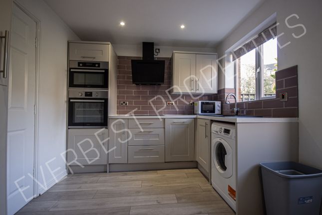 26, Renforth Close, Gateshead photo 5