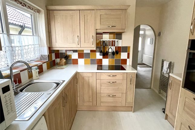 114, Leslie Road, Essex photo 4