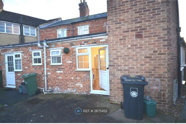Caldecote St, Newport Pagnell photo 3