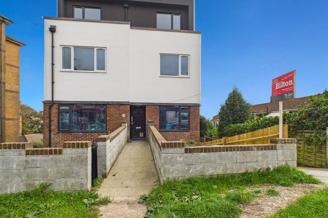 26B, Warren Way, Brighton photo 5