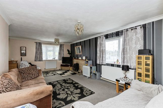 3-bed other on 2, Windsor Drive, March, £290,000