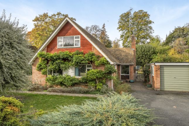 4-bed detached on Swanston Field, Reading, £900,000