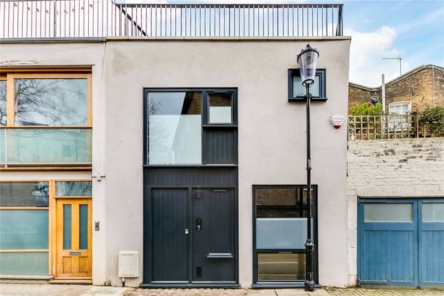 Thumbnail Mews house to rent in Pottery Lane, London