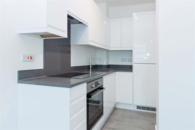 Thumbnail Flat for sale in School Road, Hove