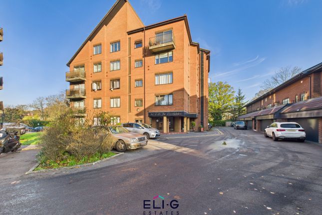 Ground Floor, 2 Bed Flat For Sale The Brookdales, London Nw11