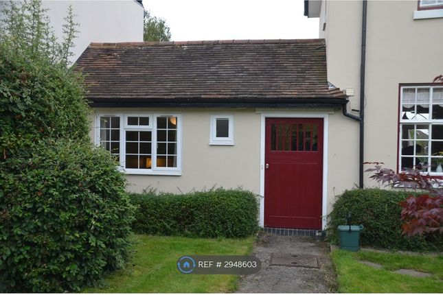 Studio flat on Battlefield Road, St. Albans, £950/mo