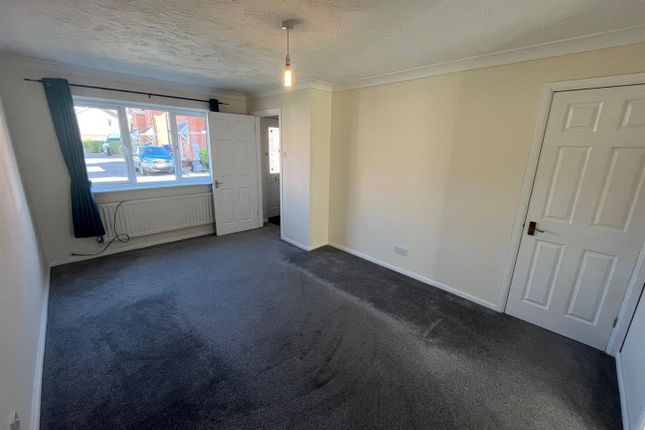 32, Artemesia Avenue, Weston-Super-Mare photo 4