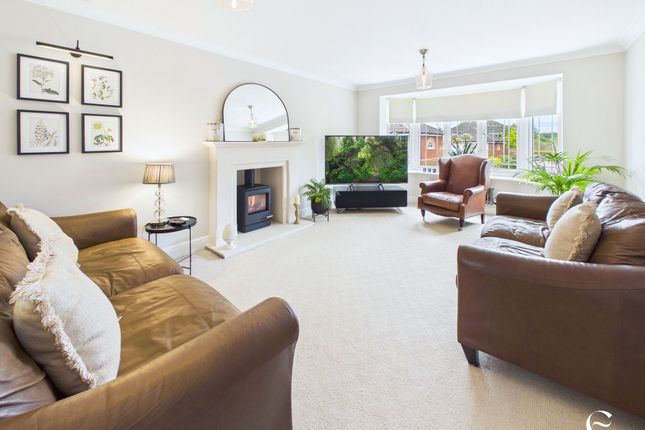 26 Priory Gardens, Stamford photo 2