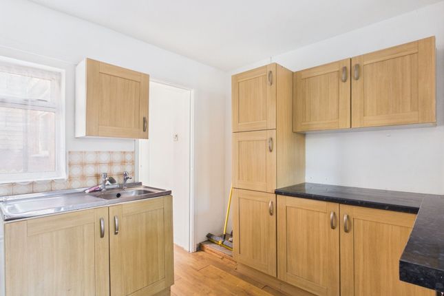 8 Farrishes Lane, Barton-Upon-Humber photo 2