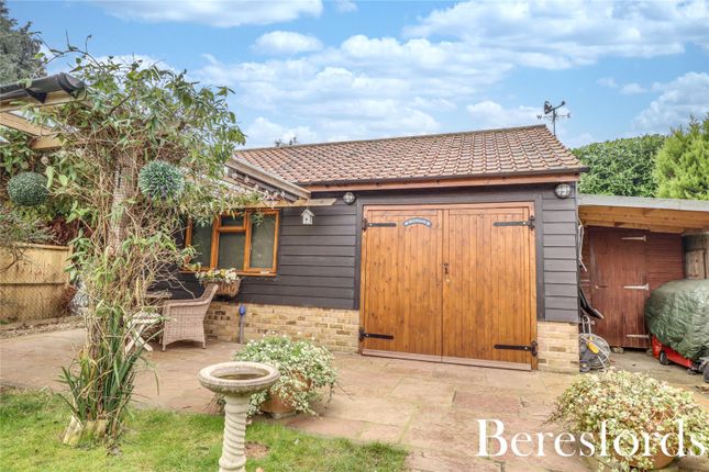 Bungalow for sale in Hay Green Lane, Hook End