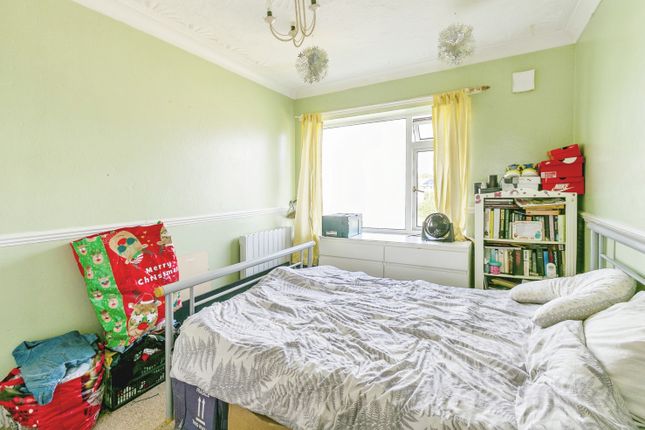 Flat for sale in Freshwater Drive, Poole