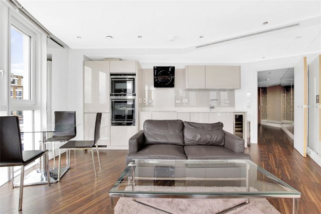 2208 Altitude Point, 71, Aldgate, London photo 4