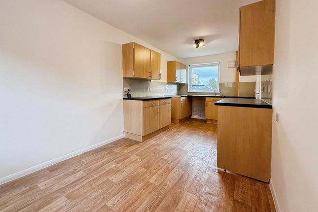 76 Boulton Grange, Telford photo 2