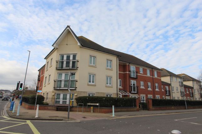 1 bed property for sale in Lymington Road, Highcliffe, Christchurch, Dorset BH23