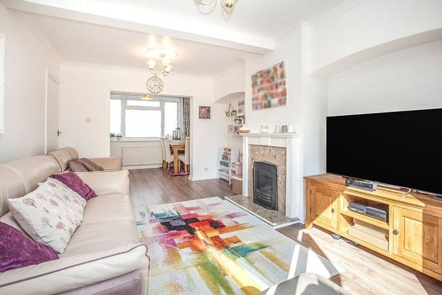 56, King Georges Avenue, Hertfordshire photo 5
