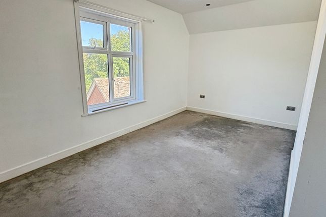 Flat 4, Egan House,, Madeira Road, Isle of Wight photo 4