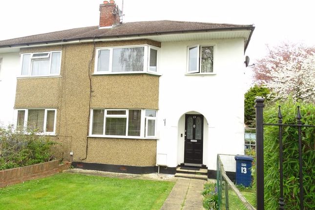 Thumbnail Flat for sale in Connaught Road, Barnet
