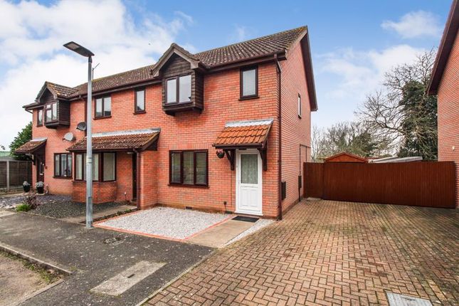 End terrace house for sale in Whitley Road, Bedford